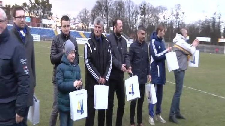 flesz_nagrodzono_jedenastke_70_lecia_olimpii.mp4