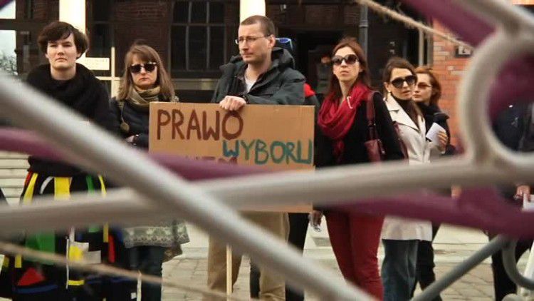 protestowali_przeciwko_calkowitemu_zakazowi_aborcji.mp4
