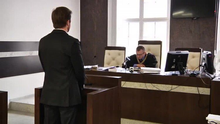 poprawiony_ruszyl_proces_kierowcy_karetki.mp4