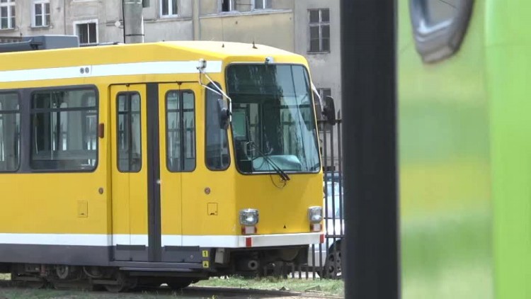 nowe_stare_tramwaje.mp4