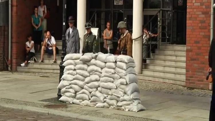 barykada_44_po_raz_czwarty.mp4