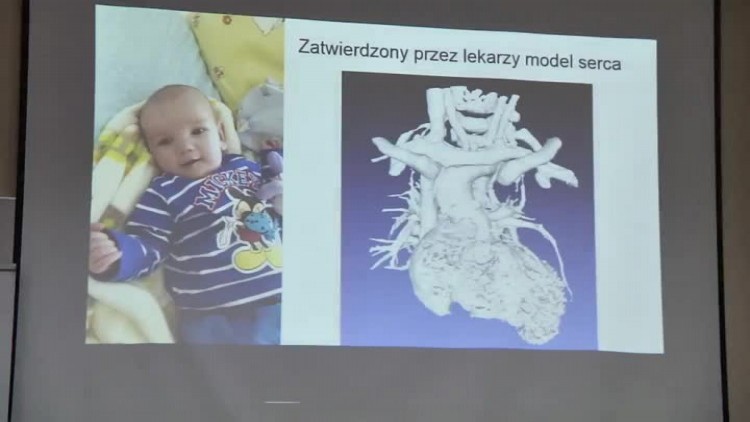 stworzyli_trojwymiarowe_serce.mp4