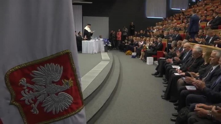 uroczyscie_rozpoczeli_nauke.mp4