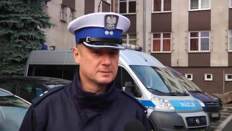jak_dlugi_weekend_oceniaja_policjanci.mp4