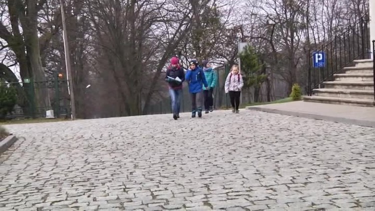 flesz_odkrywali_tajemnice_bazantarni.mp4