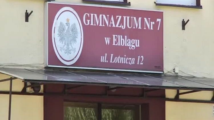 kto_wybuduje_hale_przy_szkolach.mp4