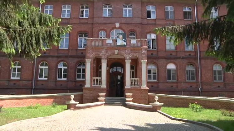 elblag_szpitale_juz_po_operacji_laczenia.mp4