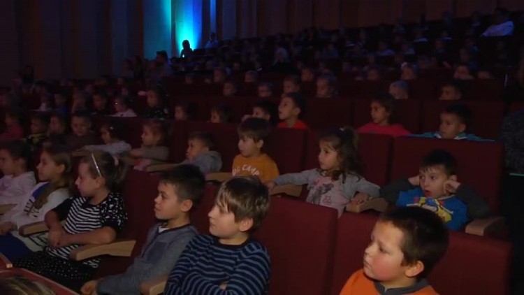 swiateczna_lekcja_muzyki.mp4