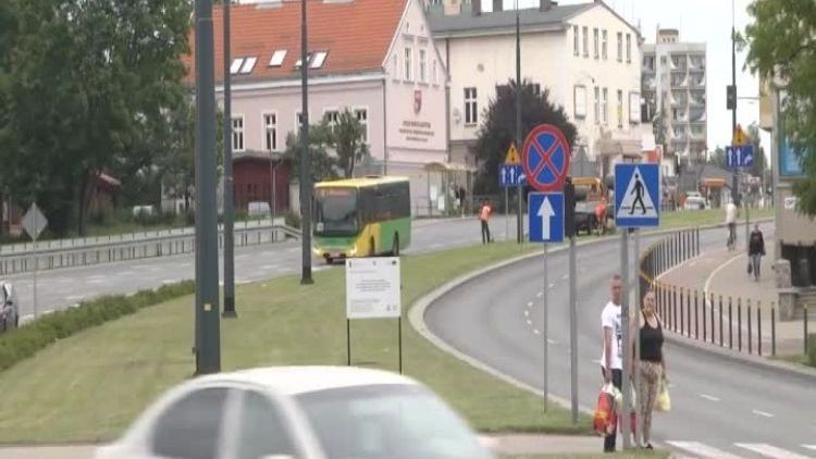 tramwajem_przez_12_lutego.mp4