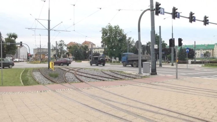 kasa_na_trakcje_tramwajowa_przyklepana.mp4