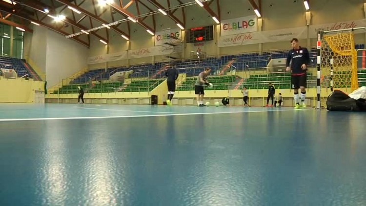 kadra_futsalu_odlicza_dni.mp4
