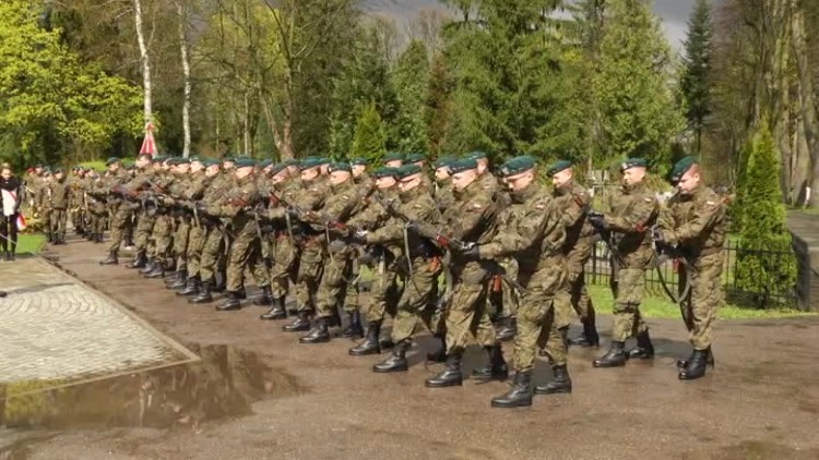 77_rocznica_mordu_katynskiego.mp4