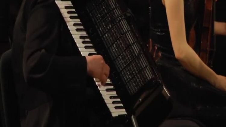 flesz_eok_i_motion_trio.mp4