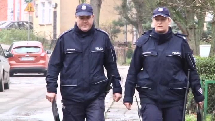 policjant_pierwszego_kontaktu.mp4