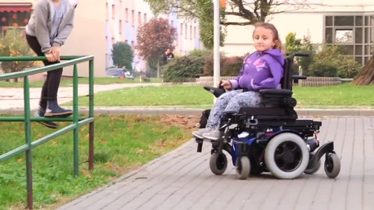 patrycja_ma_nowy_wozek.mp4