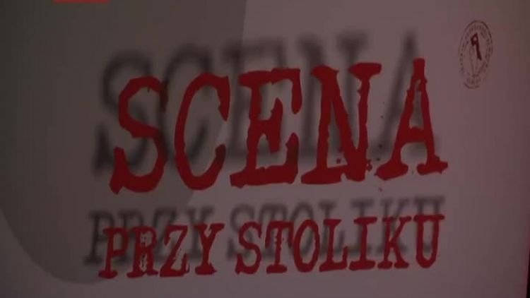 scena_przy_stoliku.mp4