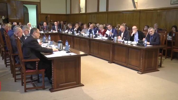 budzet_elblaga_na_2018_rok_przyjety.mp4