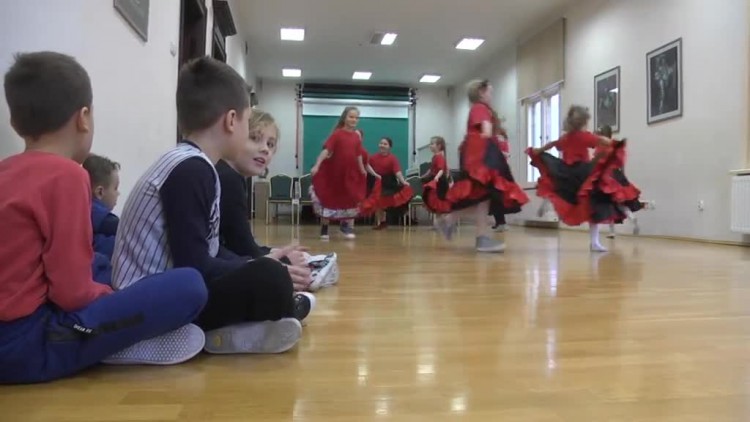 tanecznym_krokiem_przez_ferie.mp4