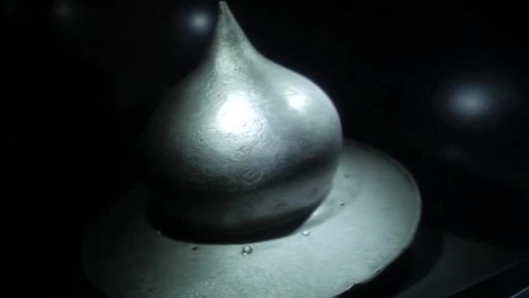 krotka_historia_helm.mp4