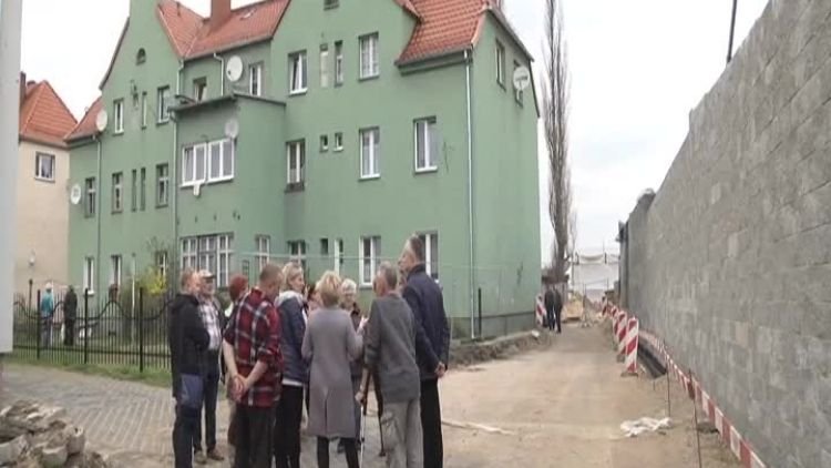porozmawiajmy_politycy_pis_interweniuja_wiadukt.mp4
