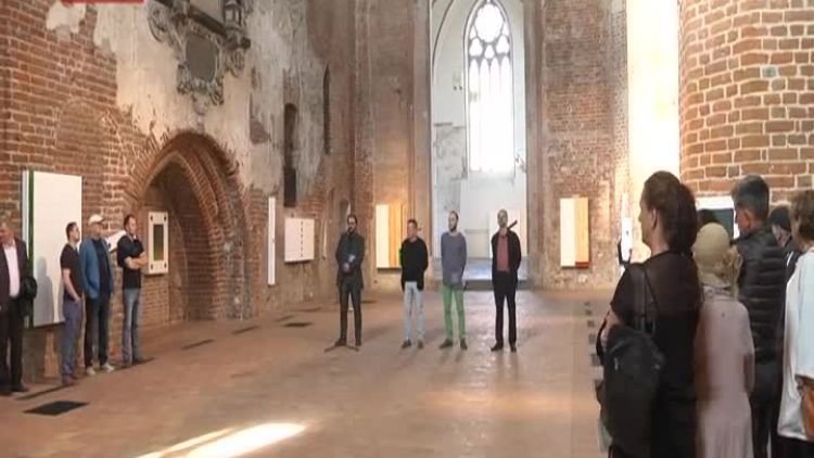 kto_pokieruje_galeria_el.mp4