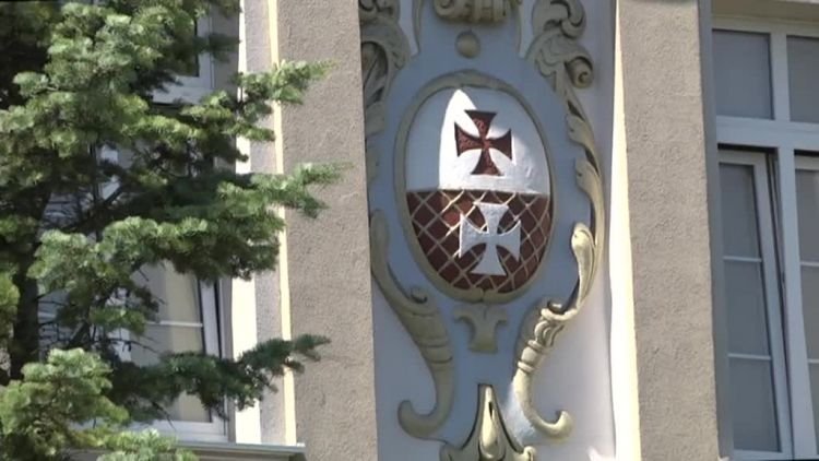 szkoly_szukaja_dyrektorow.mp4
