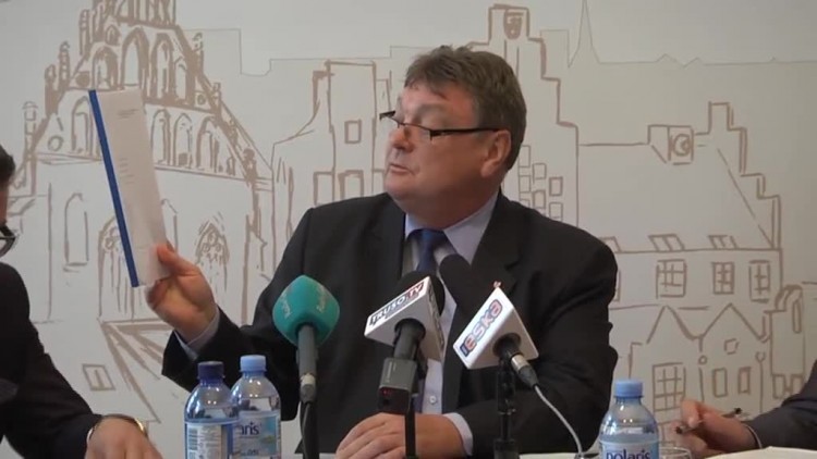 elblazanin_plus_wejdzie_w_zycie_prezydent_ocenia_go_na_minus.mp4