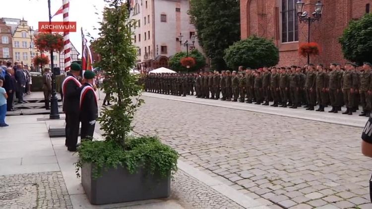 ku_chwale_wojska_polskiego.mp4