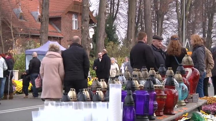 wszystkich_swietych_stanowiska_handlowe.mp4