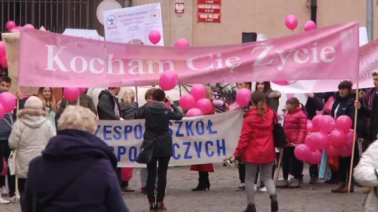 amazonki_rusza_w_miasto_dla_zdrowia.mp4