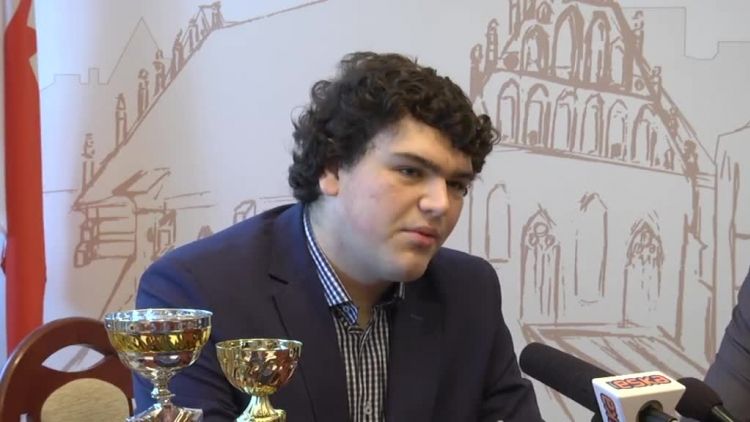 sportowe_sukcesy_w_poloczaniau_z_edukacja.mp4