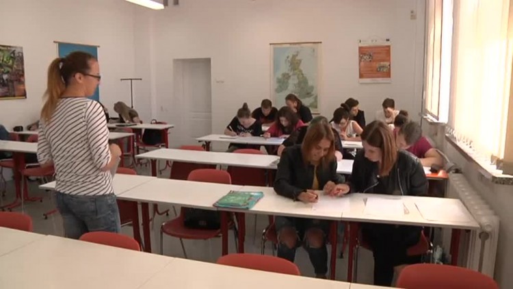 zjazd_absolwentow_pwsz.mp4