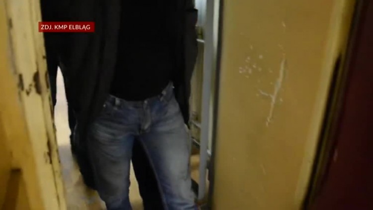 zatrzymani_za_oszustwo_na_policjanta.mp4