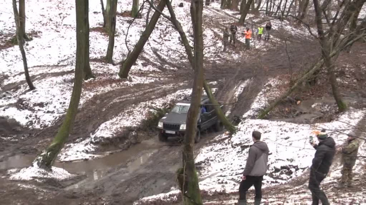 off_roadowcy_zagrali_razem_z_wosp_ynlhns0fq9co0o_.mp4
