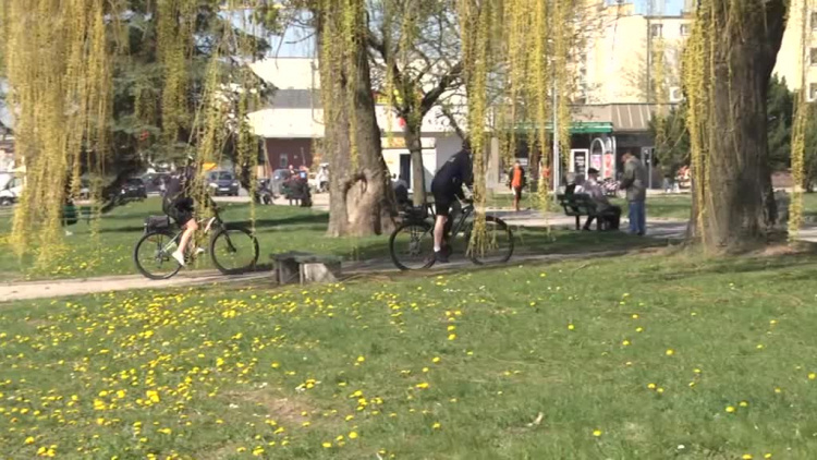 elblag_coraz_wiecej_rowerzystow_rowniez_tych_w_mundurach.mp4