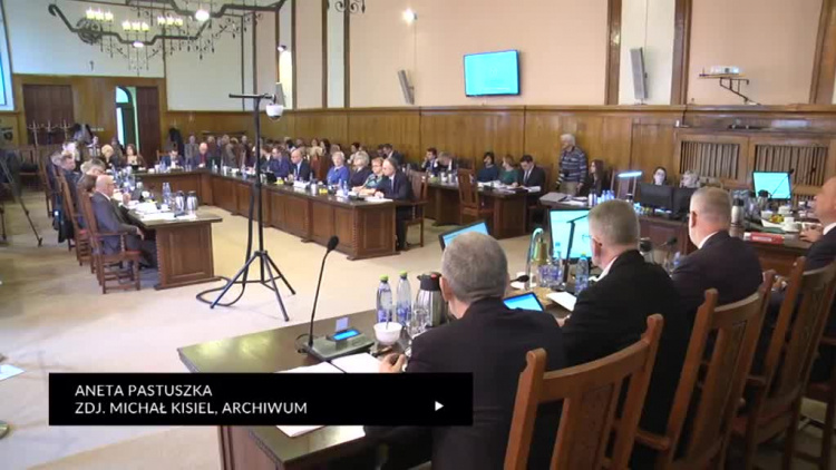 mlodziezowa_rada_miasta_rozpoczyna_dzialalnosc_w_elblagu.mp4