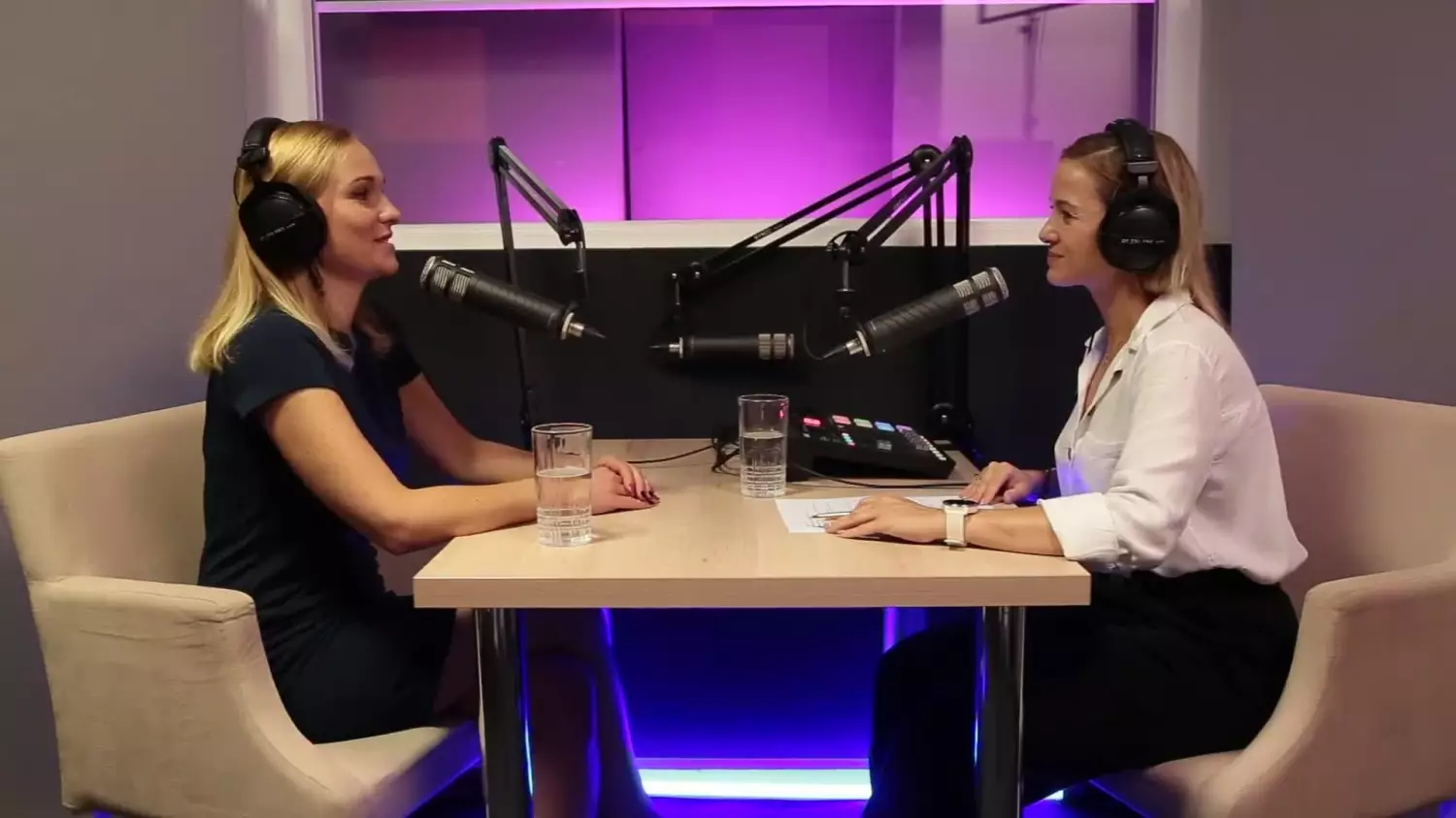 podcast-kilka-pytan-natalia-szrama-mosir-smocze-lodzie-aquathlon-jump-and-run-aktywuj-sie-z-mosirem-lodowisko-240822.mp4