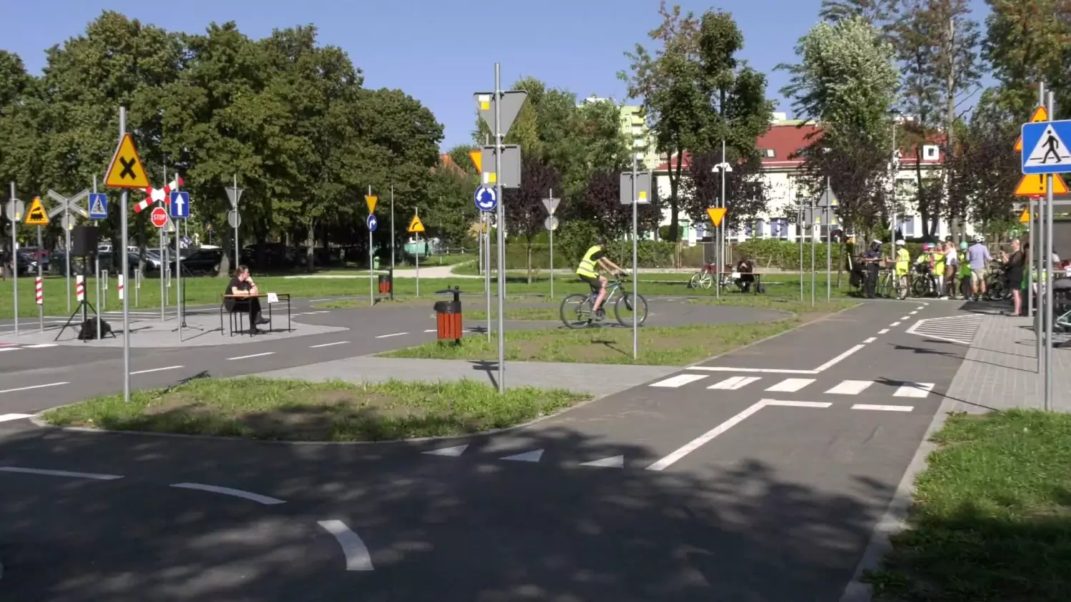 park-nieczuja-ostrowskiego-otwarty.mp4