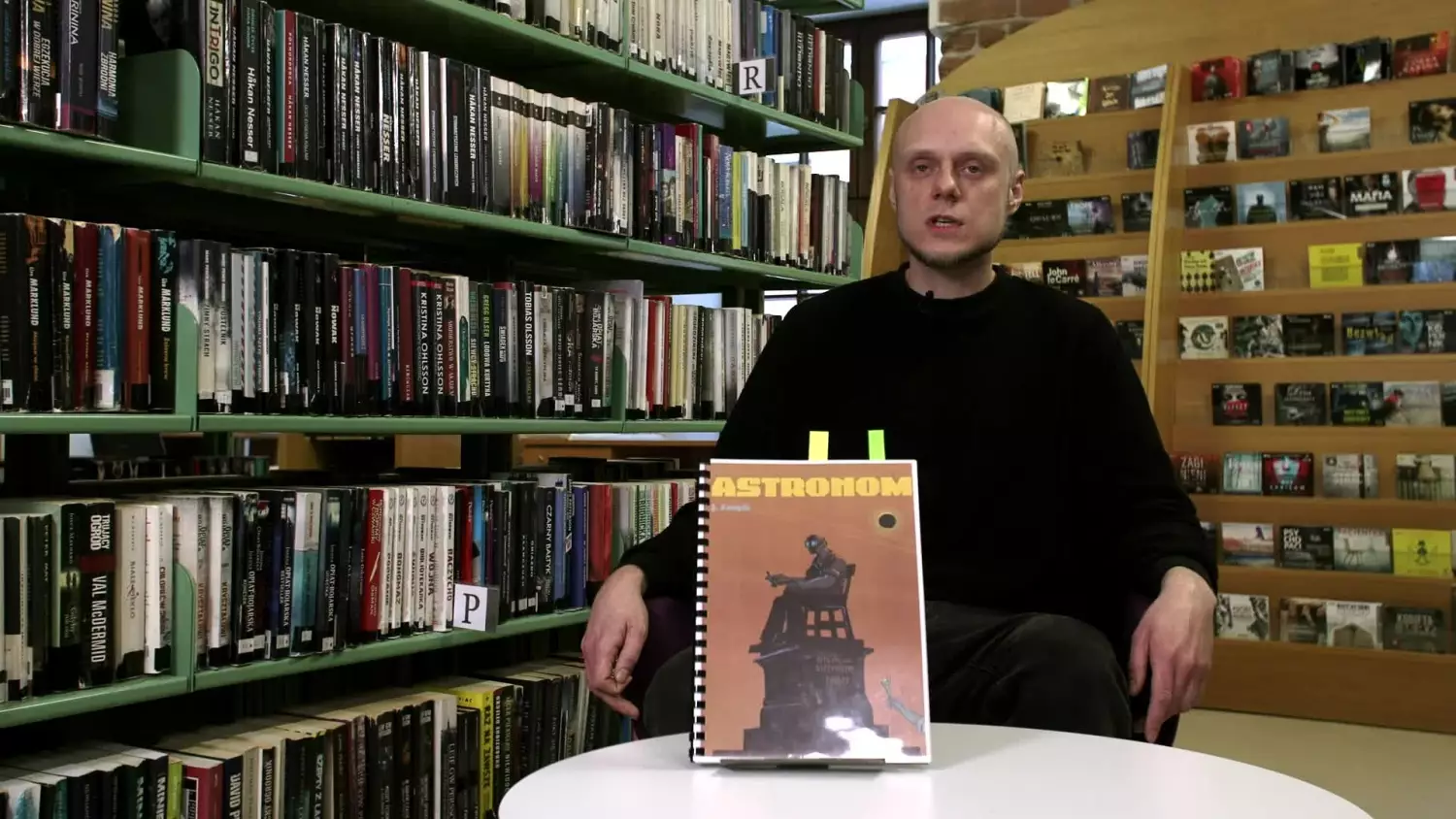 niezly-wczyt-biblioteka-piotr-nike-astronom.mp4