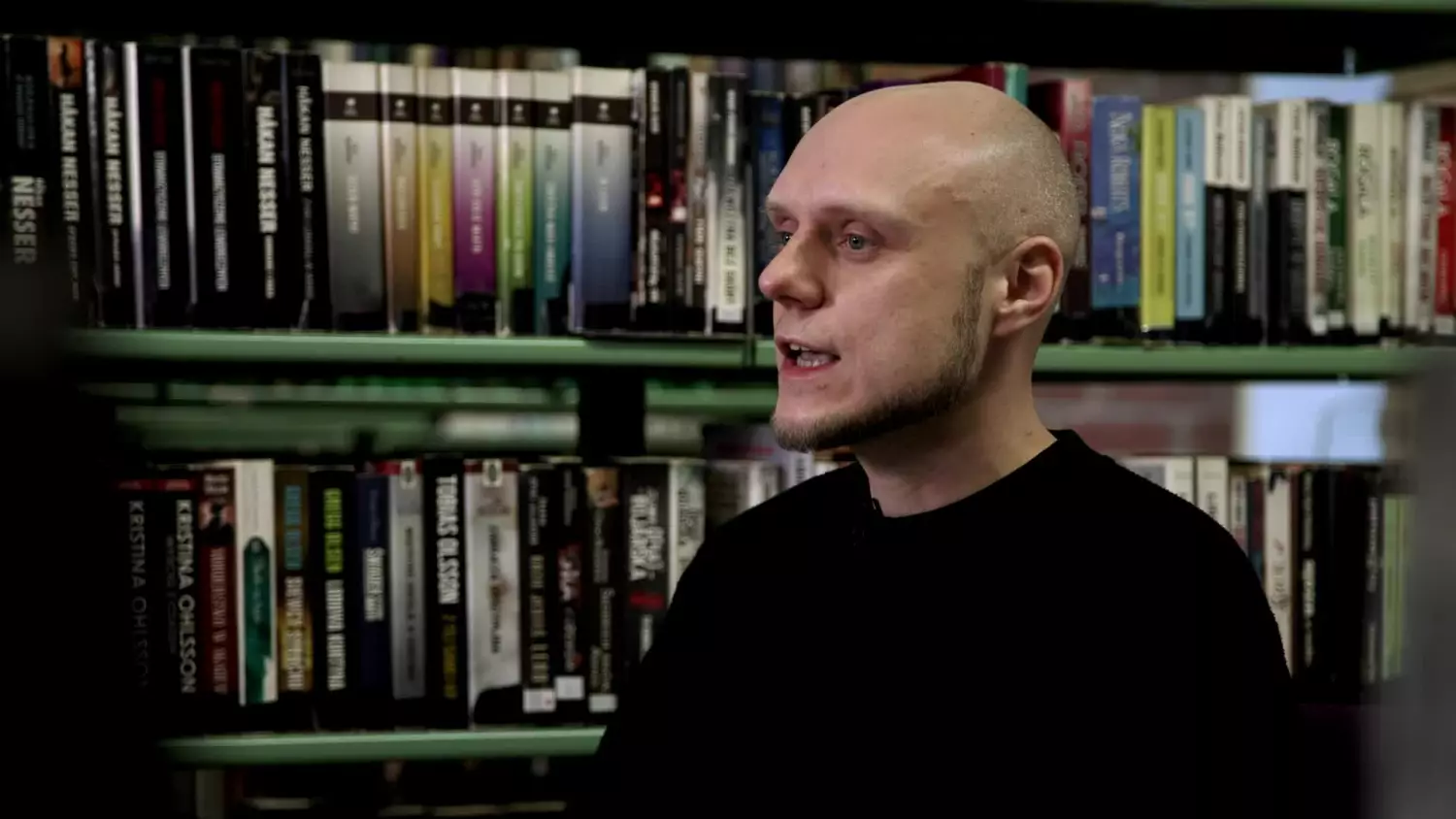 niezly-wczyt-biblioteka-piotr-nike-astronom.mp4
