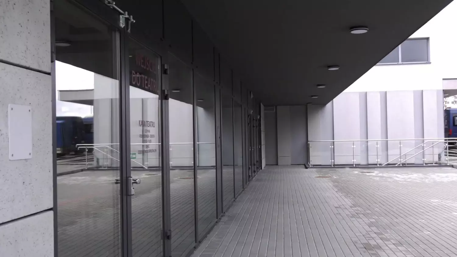 teatr-nowe-wejscie.mp4