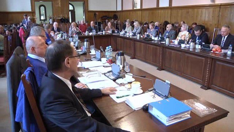 media-materialy_wideo-2016-luty-10-marzenia_o_bursztynowym_porcie