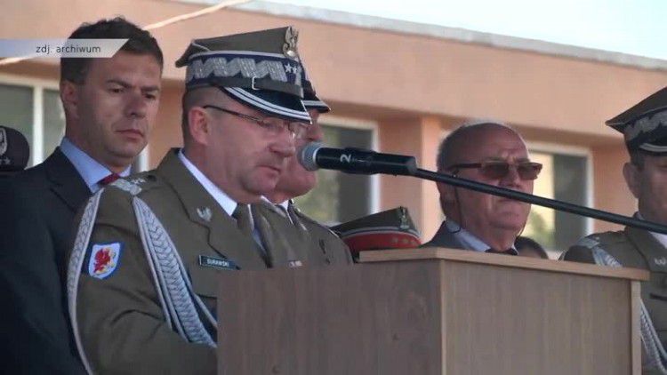 media-materialy_wideo-2016-marzec-07-flesz_zmiany_kadrowe_w_wojsku-1